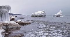 фото "Так замерзает залив. Вода ушла. Декабрь2021"