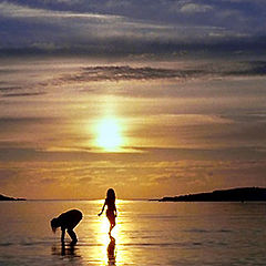 photo "The girls and the Midnight Sun"