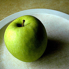 фото "apple on plate"