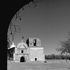 photo "Tumacacori Arch"