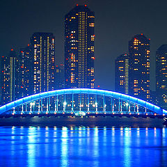 фото "Огни города Токио. Голубой мост."