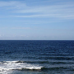 фото "Standing by the sea"