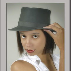 photo "Afra with hat"