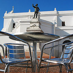 фото "Monument on a table"