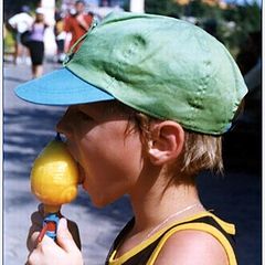 фото "The day is hot, the ice-cream is cold."