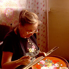 фото "Painting a Tray"