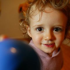 фото "angele gives me a blue ball"