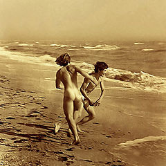 photo "Easy Running On The Morning Sand,1970-s"