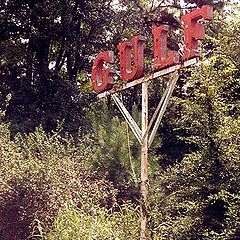 фото "Old GULF SIGN : Elbert County, GA. 07 2003"