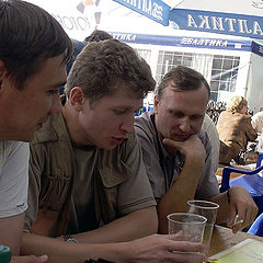 фото "Наш Админ Николай Обухов (справа) на встрече Форум"