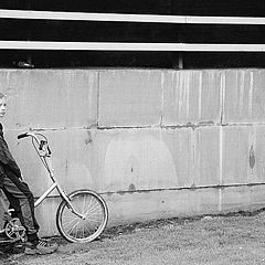 photo "The Boy and the Cycle."