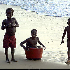 photo "Niсos Ndowй - Guinea Ecuatorial"