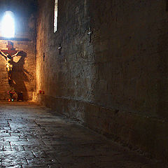 photo "Monestir de Sant Pere de Besalъ"