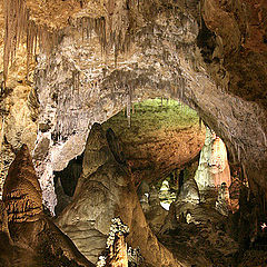 фото "Спрятанная пещера"