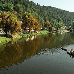 фото "Village idyl on the still water"