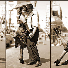 photo "Thumbing through pages of street or Tango."