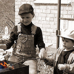 photo "How fine to fry bread on fire"