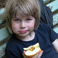 photo "Lusha & apple"