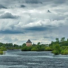 фото "Вид на Белую башню в ветренную погоду."