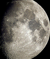 фото "The different colours on the moon"
