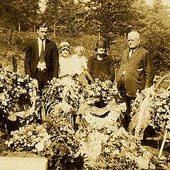 photo "The Gathering at the Grave of Captain C.P. Hill. E"