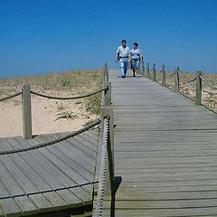 фото "walking next the beach"