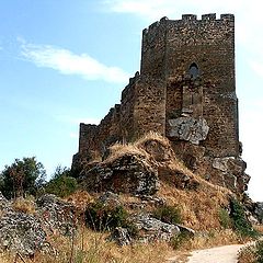 фото "A bit of my Country (Algozo Castle)"