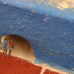 фото "Girls on the tunnel of my house"