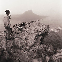 фото "Fishing on a foggy morning"