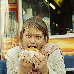 photo "Linda eating"