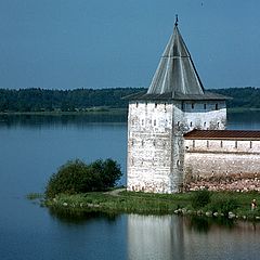 фото "Башня / Кирилло-Белозерский монастырь"