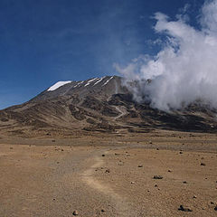 photo "Clinging to mountains, clouds are floating..."