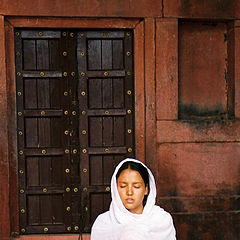 фото "Praying near a closed door"