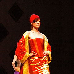 фото "2004 South East Asia International Fashion"