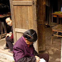 photo "Old town-Women"