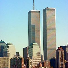 photo "twin towers april 2001"