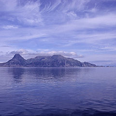 фото "Blue water and sky"