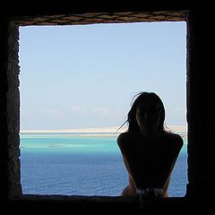 photo "The girl and  worm, south sea"