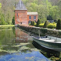 фото "Moat and small craft"