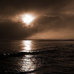 фото "Sun over the sea"