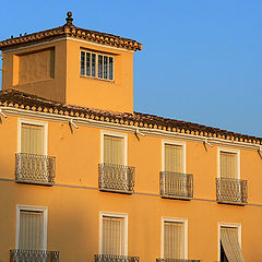 photo "Yellow building"