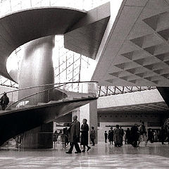 фото "Paris Louvre Entrance"