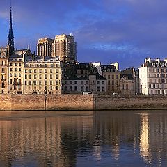 фото "Le quai aux Fleurs - Paris 4e."