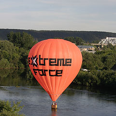 фото "Extreme baloon in water"