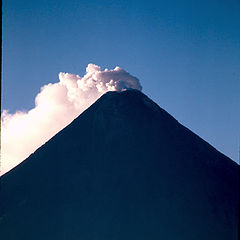 photo "Perfect Cone; Mayon"
