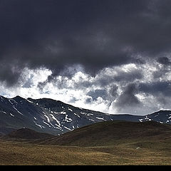 фото "and the land echoed the sky...."