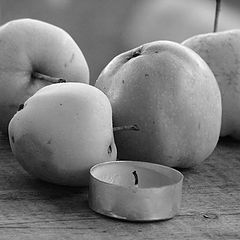 фото "Apples and candle"