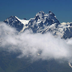 фото "гора Ушба (4700 м)"