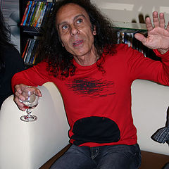 photo "Ronnie Jemes Dio. Arguing on music....."