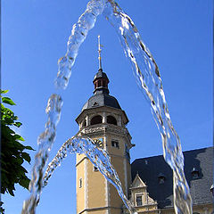 photo "watering a building;)"